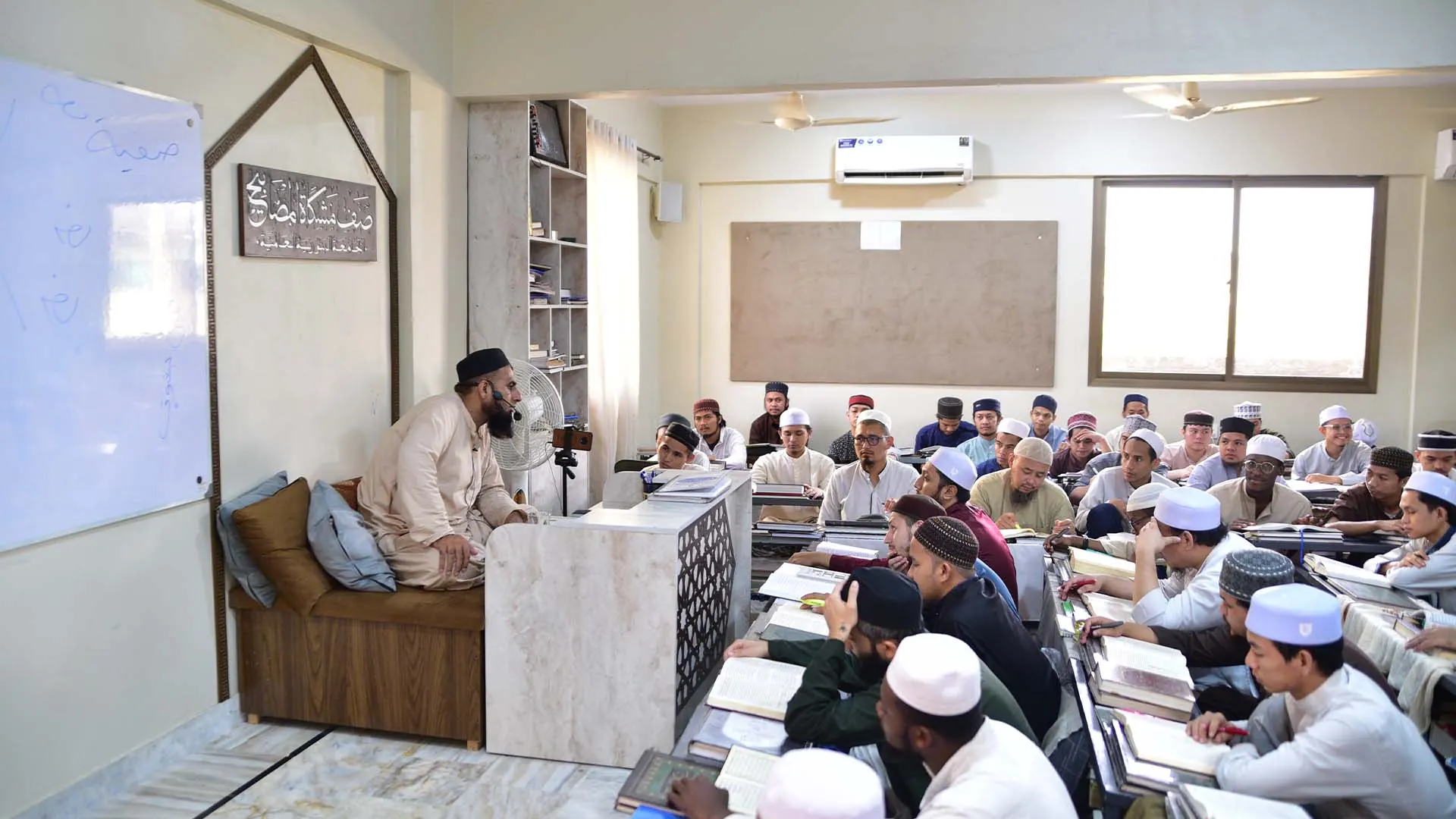 International students studying at Jamia Binoria