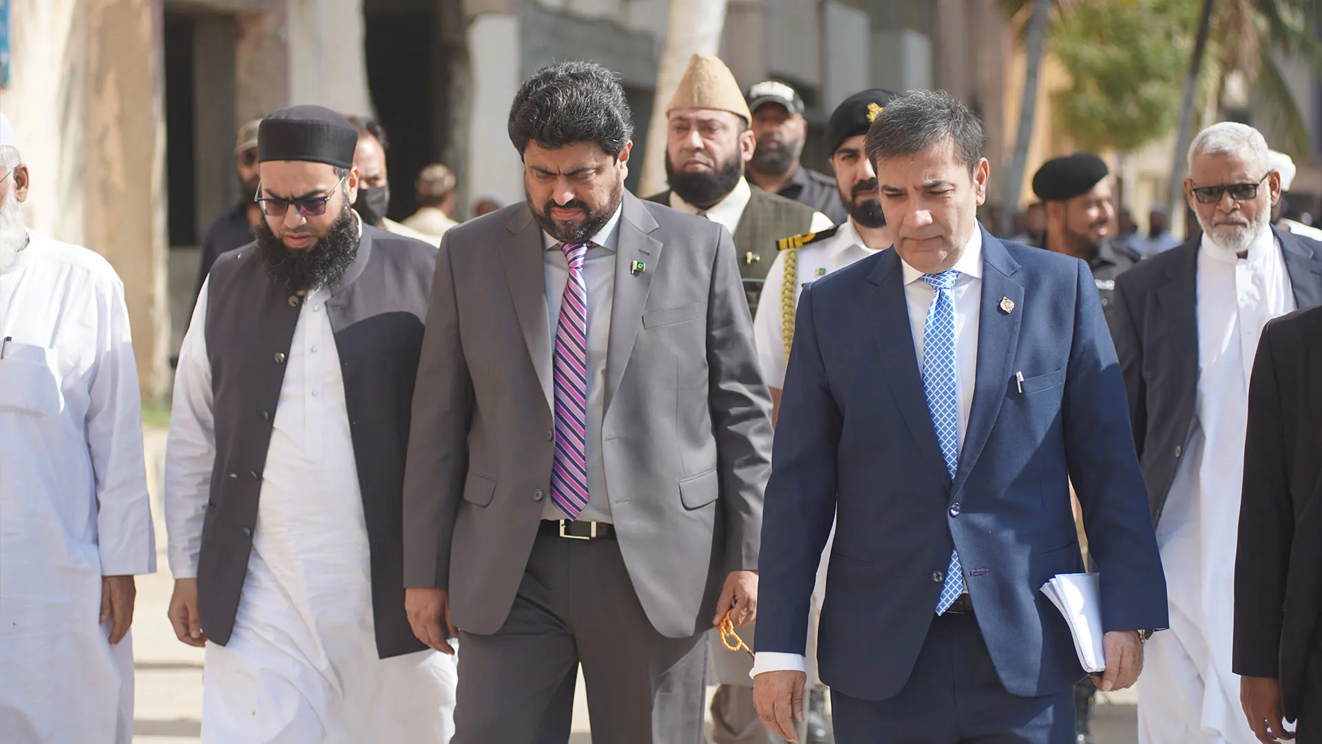 Governor of Sindh visiting Jamia Binoria